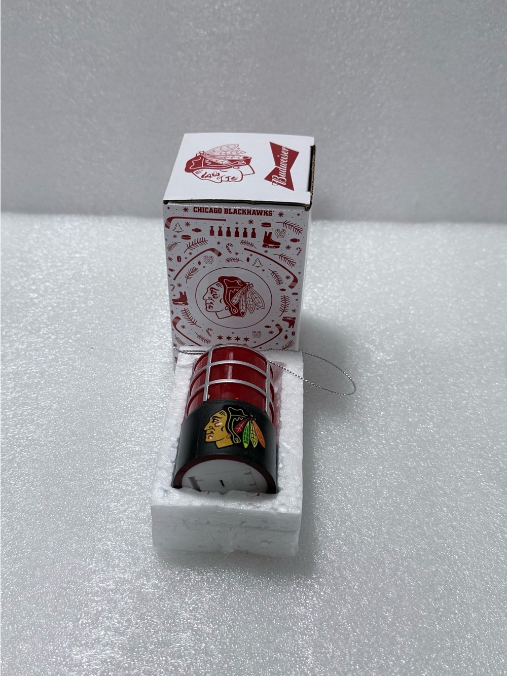 CHICAGO BLACKHAWKS Hockey Goal Light Ornament New In Box Lights Up